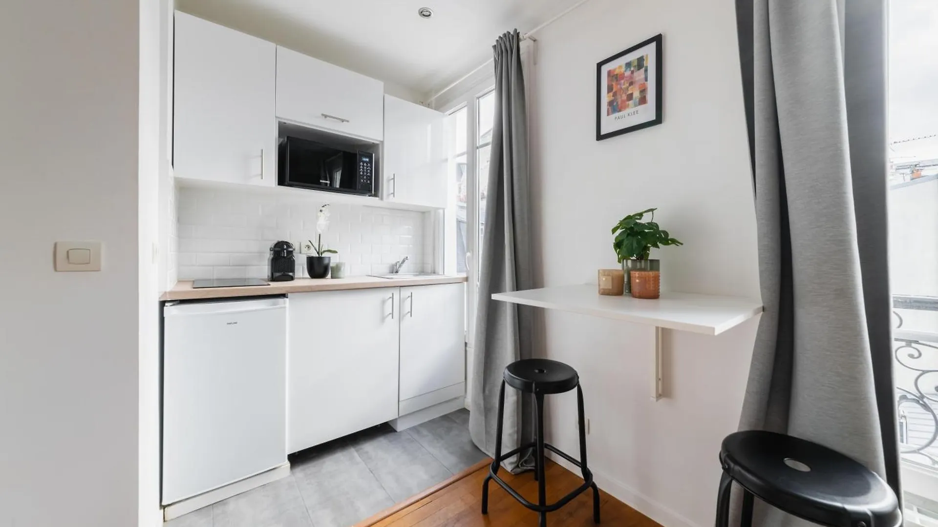 Cosy Apt Batignoles Paris