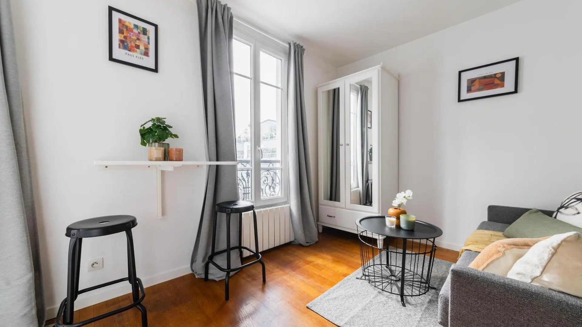 Apartment Cosy Apt Batignoles Paris France